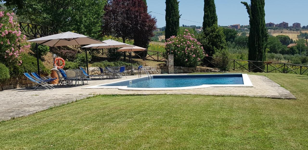 Case In Campagna Con Piscina A Тоди Экстерьер фото