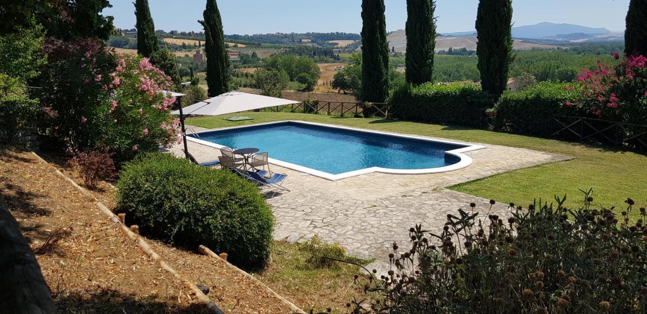 Case In Campagna Con Piscina A Тоди Экстерьер фото