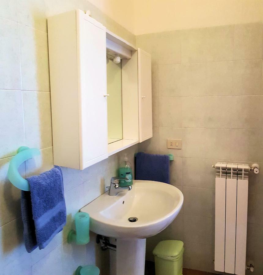 Case In Campagna Con Piscina A Тоди Экстерьер фото